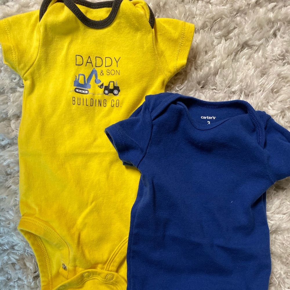 Carter’s onesies-lot of 2